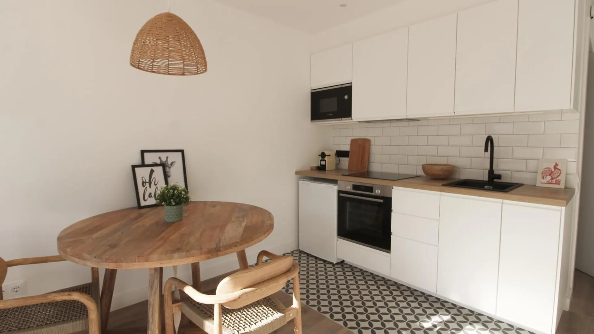 El Niu Apartamentos Con Terraza Camp Nou L'Hospitalet de Llobregat Spain