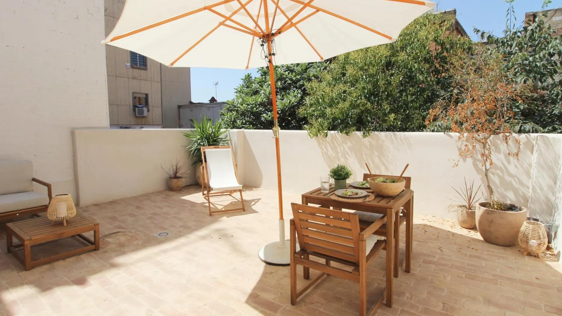 Apartment El Niu Apartamentos Con Terraza Camp Nou L'Hospitalet de Llobregat Spain
